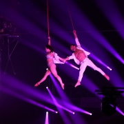 Couple d'acrobates au cirque de Massy
